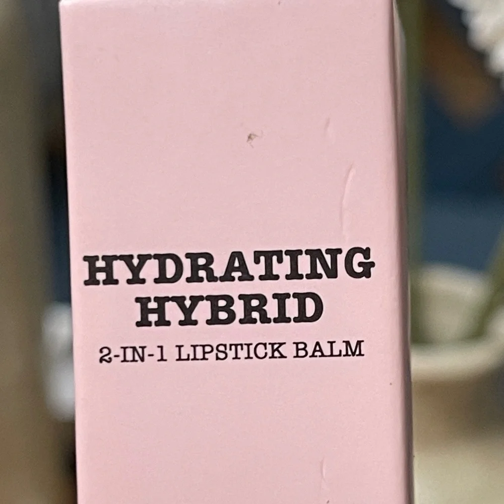 SOPHIA+MABELLE Hydrating Hybrid Lipstick Balm in “Weekend getaway”